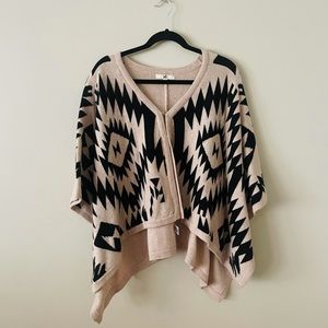 Ya Los Angeles Boho Poncho Size Large